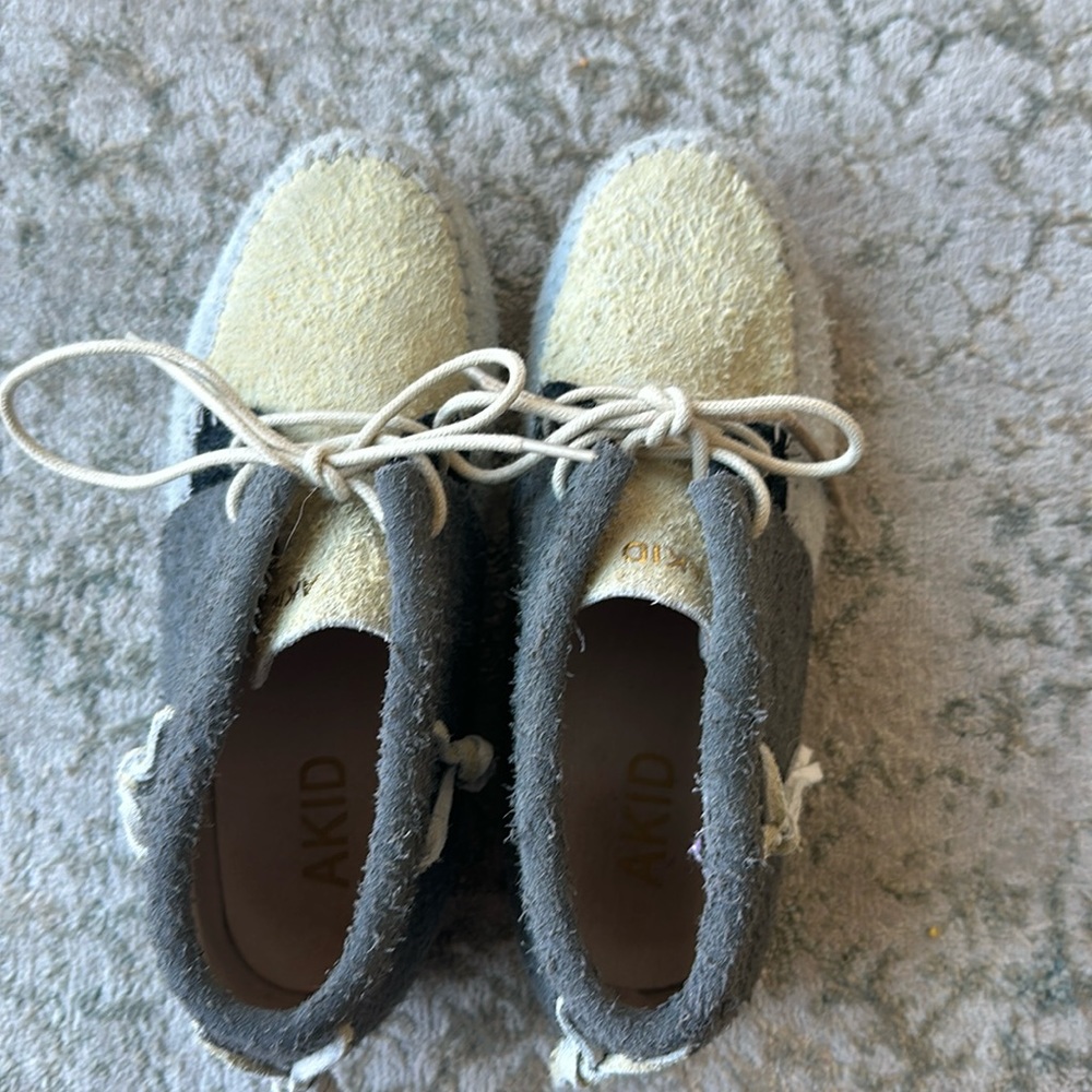 AKID laceup moccasin kids shoes size US 3